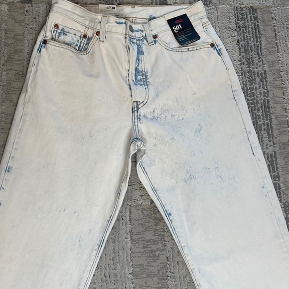 NWT Levis 501 Premium 81 High Rise Loose Tapered Leg Acid Wash Jean Womens 28x31 - Picture 3 of 13